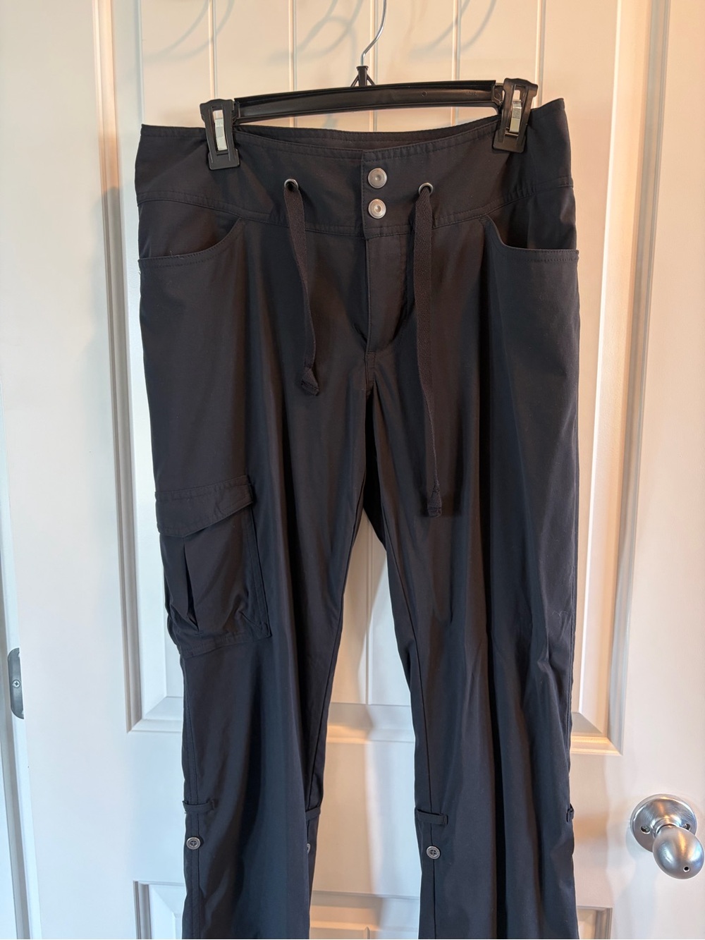Columbia Black Hiking Cargo Pants
